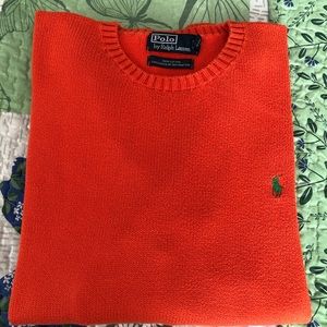 Men’s Ralph Lauren sweater. Great item to have.